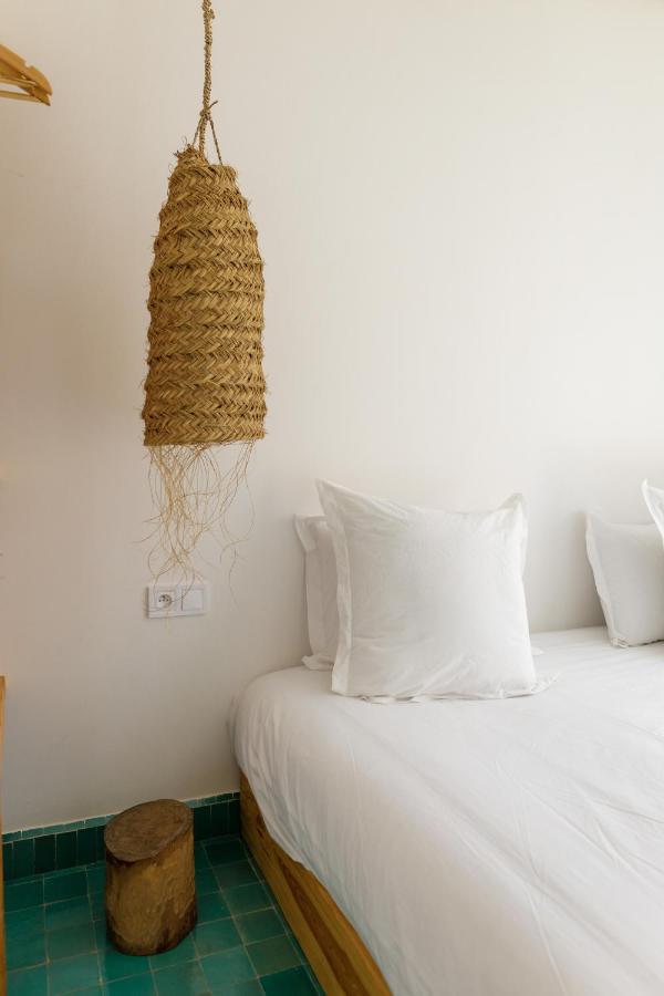 Blue Waves Boutique Hostel Tamraght Exterior foto