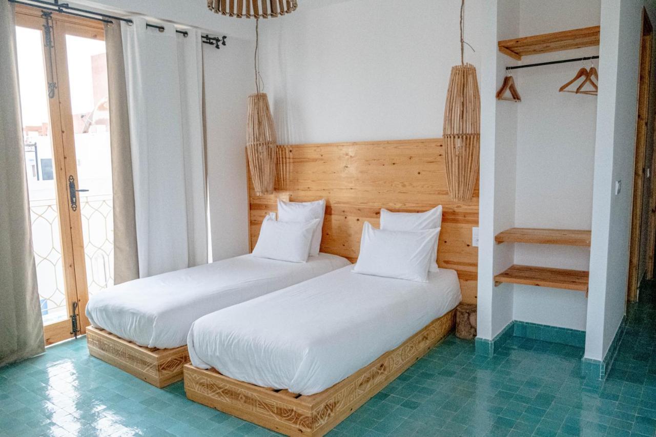 Blue Waves Boutique Hostel Tamraght Exterior foto